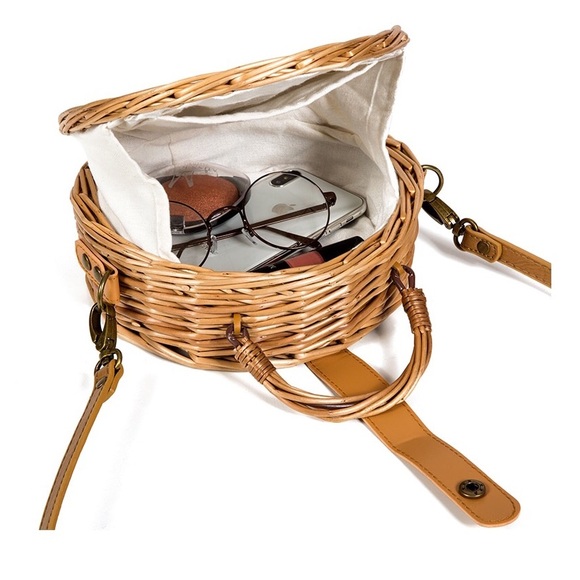 HOST PICK 🎉Round Rattan Bali Bag - Picture 5 of 8